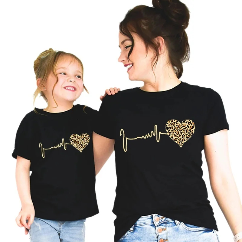 Plant Parent T Shirt - Camiseta familiar con corazón de leopardo,